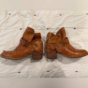 Ugg boho Elora slouchy chestnut ankle leather booties- size 6